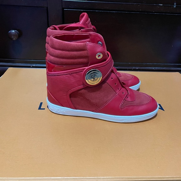 Authentic Louis Vuitton high top sneakers in size 9 used four times - Picture 6 of 13